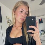 Profile Picture of faye neil (@_fayeneil) on Instagram