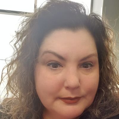 Profile Picture of Elizabeth Womble (@wombletennessee) on Twitter