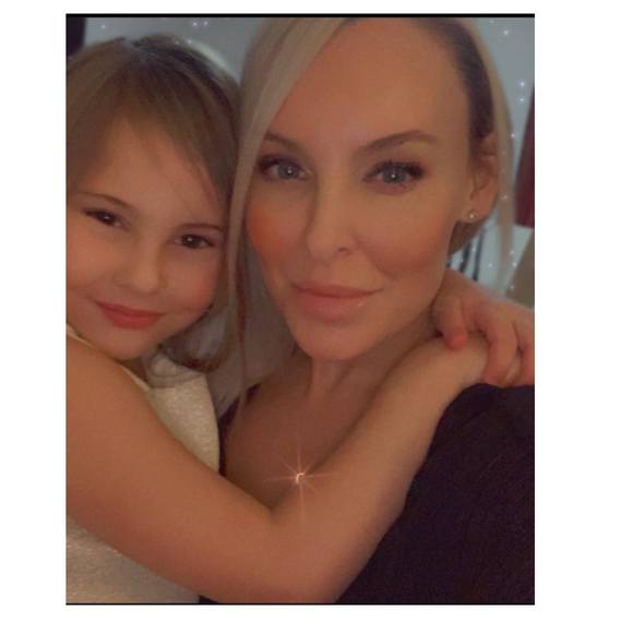 Profile Picture of Alicia Cazzola (@alicia_cazzola) on Poshmark