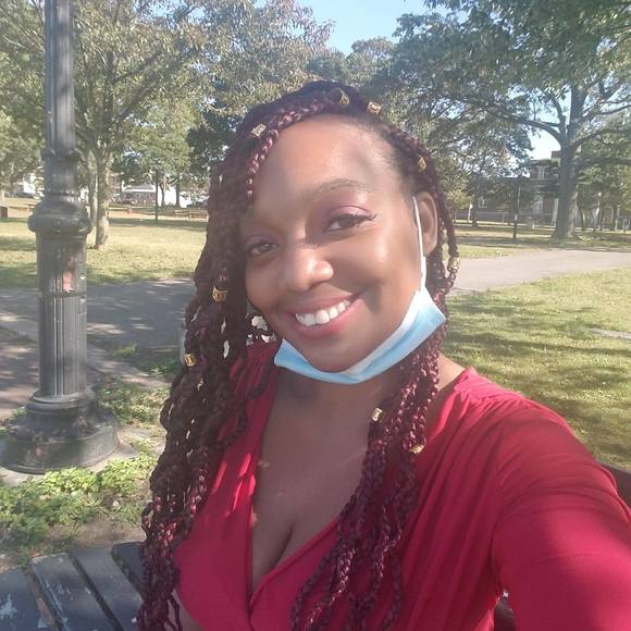 Profile Picture of Nicole Hersheykisses (@nikkigam34) on Poshmark