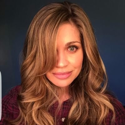 Profile Picture of Danielle Christine F (@daniellefishel6) on Twitter