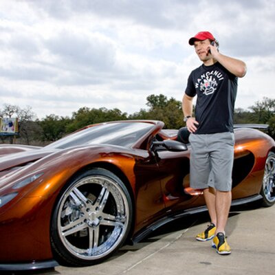 Profile Picture of Alex Earle (@alexearle) on Twitter