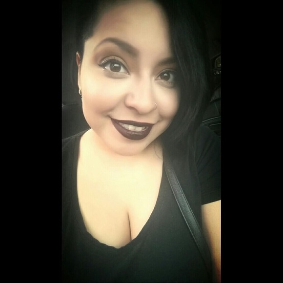 Profile Picture of Bianca Aleman (@biancajosette) on Poshmark