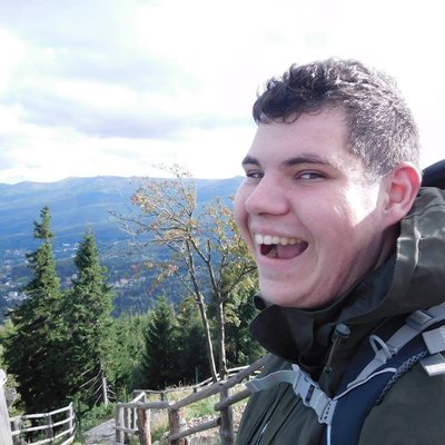 Profile Picture of Adam Leśniewski (@Adamkolo13_Rock) on Twitter