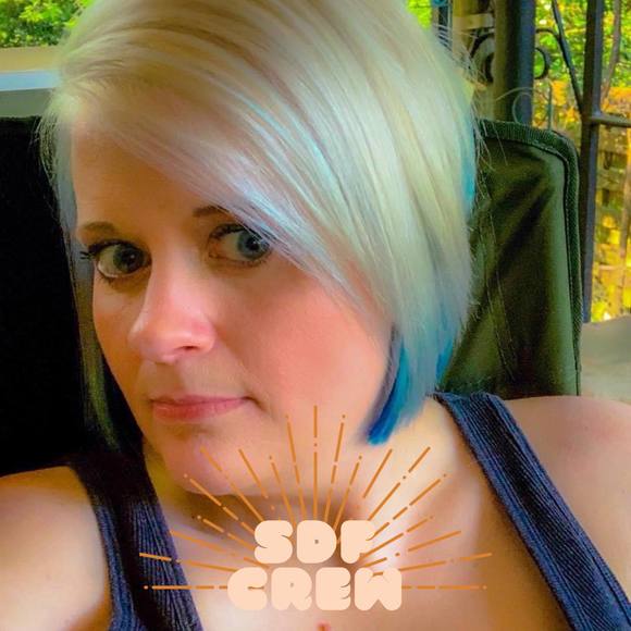 Profile Picture of Melessa Mims (@melessamims) on Poshmark