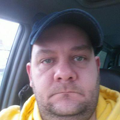 Profile Picture of Craig Robertshaw (@choffa80) on Twitter