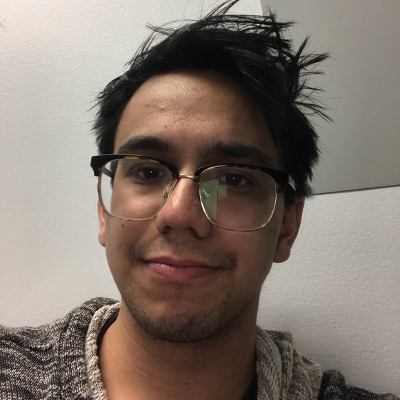 Profile Picture of Mike Klatt (@mklatt015) on Poshmark