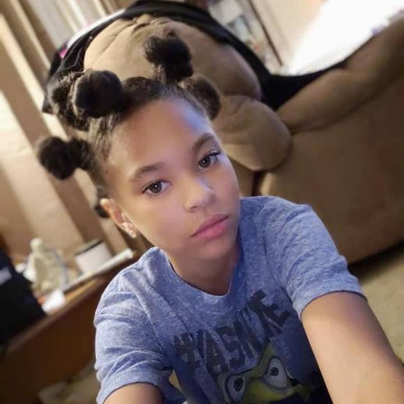 Profile Picture of Shanda Lenoir (@clenoir535) on Poshmark