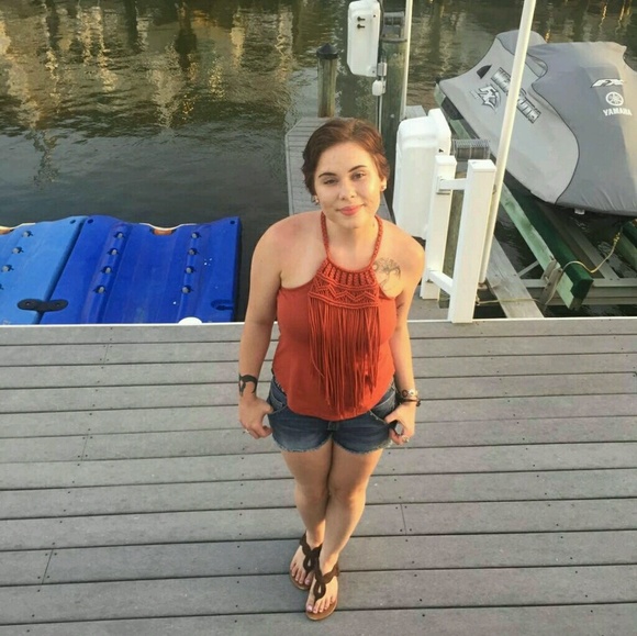 Profile Picture of Tori Stevens (@_tori_adrianne) on Poshmark