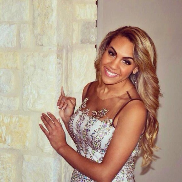 Profile Picture of Taryn Demry (@taryndemry) on Poshmark