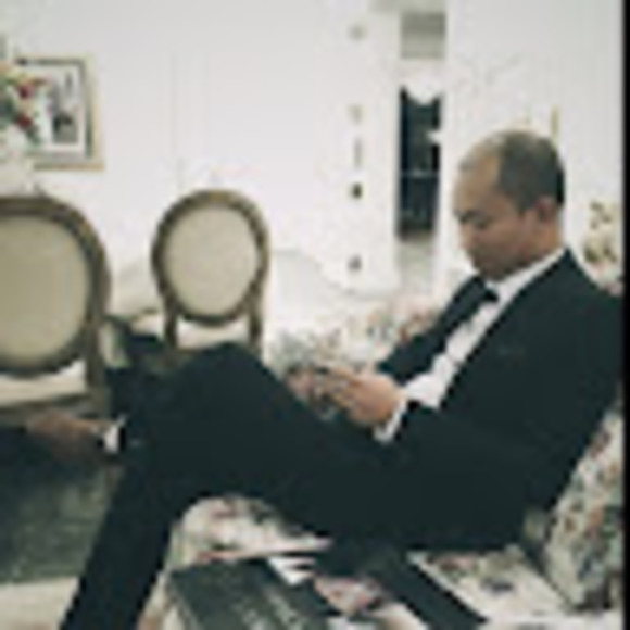 Profile Picture of Steven He (@stevenhe1991) on Poshmark