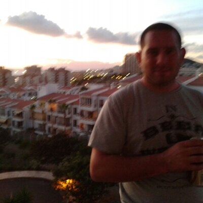 Profile Picture of Dan Shores (@DanDls916) on Twitter
