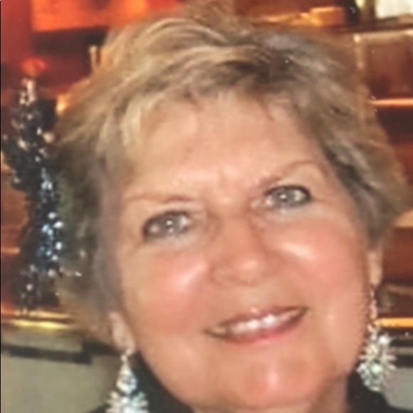 Profile Picture of Marilyn Weber (@marilynweber758) on Poshmark
