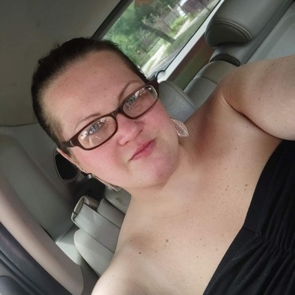 Profile Picture of Danielle Fournier (@dfournier2007) on Poshmark