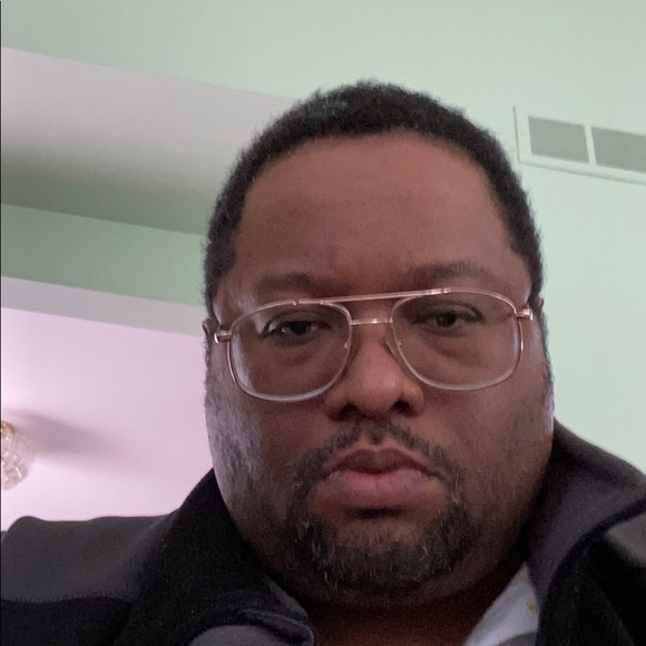 Profile Picture of Maurice Mosby (@mauricemosbyjr) on Poshmark