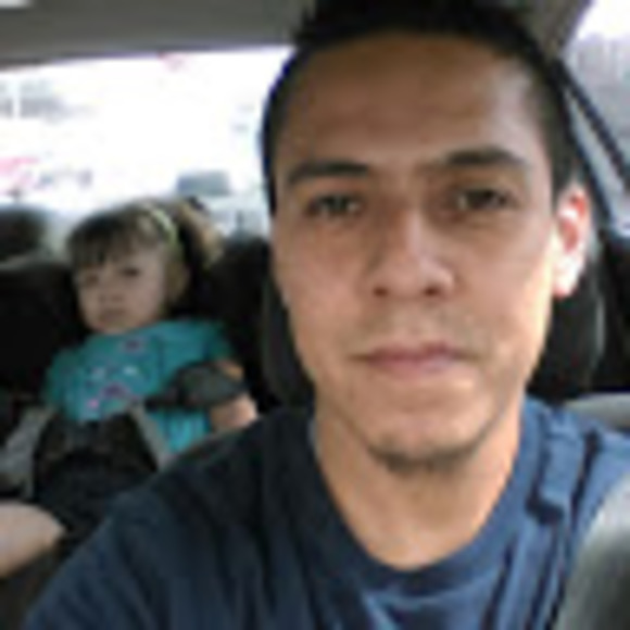 Profile Picture of Carlos Roque (@carlosroque1982) on Poshmark