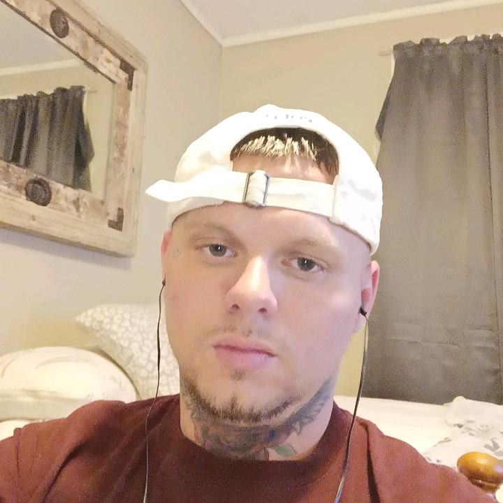 Profile Picture of hixsonr36@gmail.com (@roberthixson21) on Tiktok