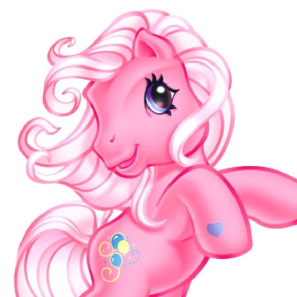 Profile Picture of Minho Style (@minhostyle) on Poshmark