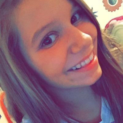 Profile Picture of Rhea Fowler (@____idek____) on Twitter