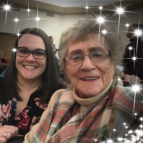 Profile Picture of Ashley Zurweller (@ashleyzurweller) on Poshmark