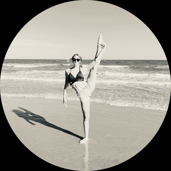 Profile Picture of Isabel Walker (@walkeri) on Poshmark