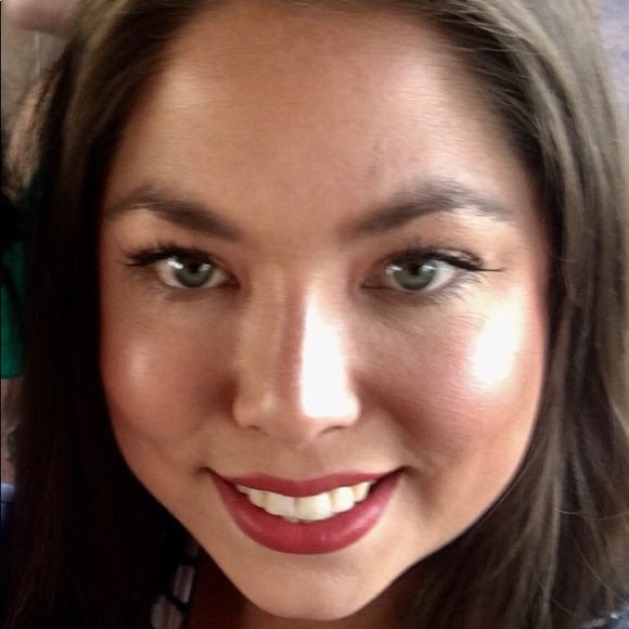 Profile Picture of Nancy Turner (@nancypturner) on Poshmark