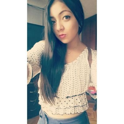 Profile Picture of Alejandra Contreras (@a_l_e_j_a_a_) on Twitter