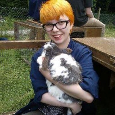 Profile Picture of I Say Things (@RosalindCrabb) on Twitter