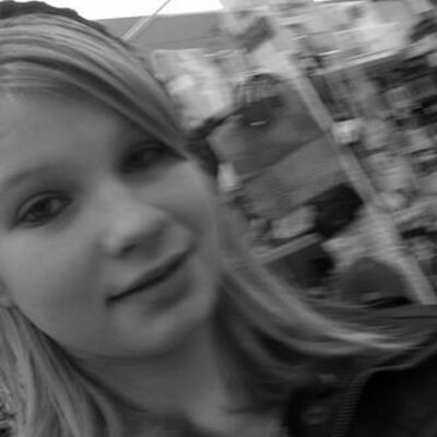 Profile Picture of Josiane Gauthier (@wolf_jo) on Twitter