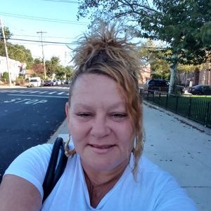 Profile Picture of Kelly Degroat (@DegroatKelly) on Twitter