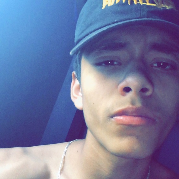 Profile Picture of Michael Salcedo (@yng_michxel) on Poshmark