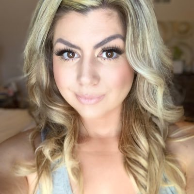 Profile Picture of Buffalo Blondie (@Buffalo_Blondie) on Twitter