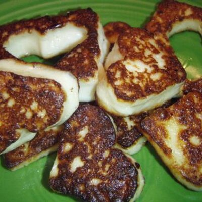 Profile Picture of Michele Hays (@QuipsTravails) on Twitter