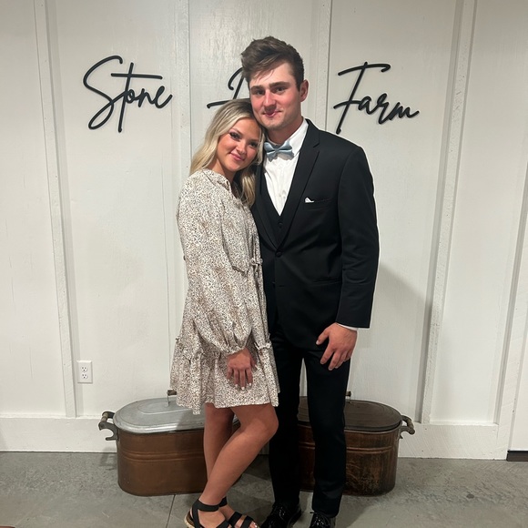 Profile Picture of Oscar Copiskey (@oscarcopiskey) on Poshmark