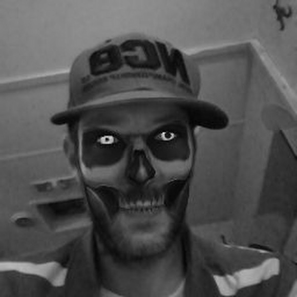 Profile Picture of Larry Kilpatrick (@larrykilpatrick) on Poshmark