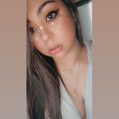 Profile Picture of Gloria (@_gloria_maria_) on Twitter