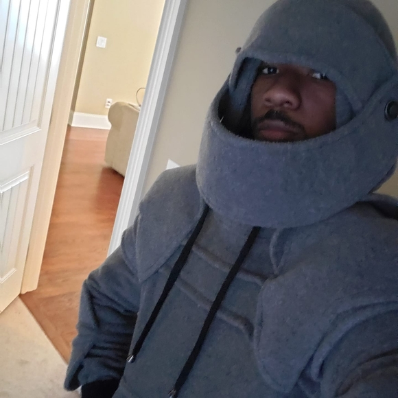 Profile Picture of Alexander Fields (@roku674) on Poshmark