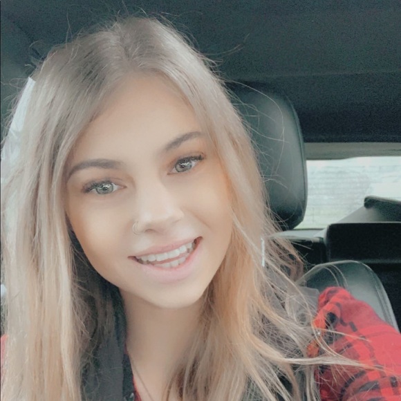 Joey Franks - Poshmark Profile Picture of Joey Franks (@joeyfranks2214) on Poshmark