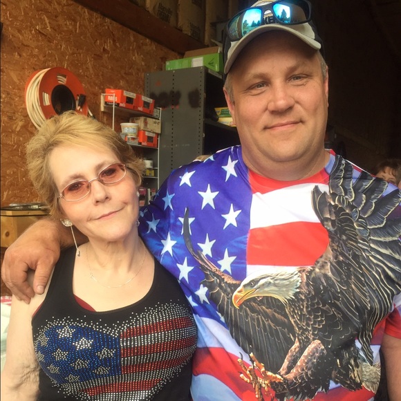 Profile Picture of Cathie Kluckman (@cathie1962) on Poshmark