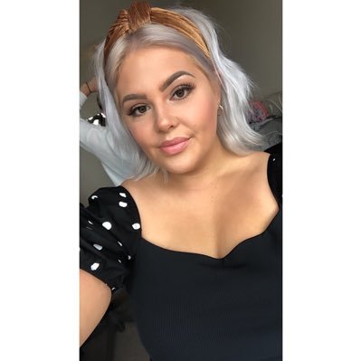 Profile Picture of Stephanie Bush. (@stephaniebushxx) on Twitter