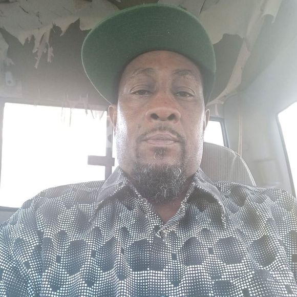 Profile Picture of Reginald Sims (@rsims0119) on Poshmark