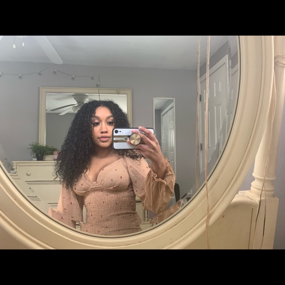 Profile Picture of Tishana Cirino (@shanac93) on Poshmark