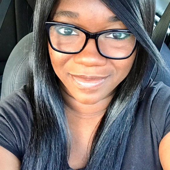 Profile Picture of Melody Plunkett (@gatorgirl35) on Poshmark