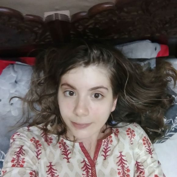 Profile Picture of Cristina Czach (@cristinaczach) on Poshmark