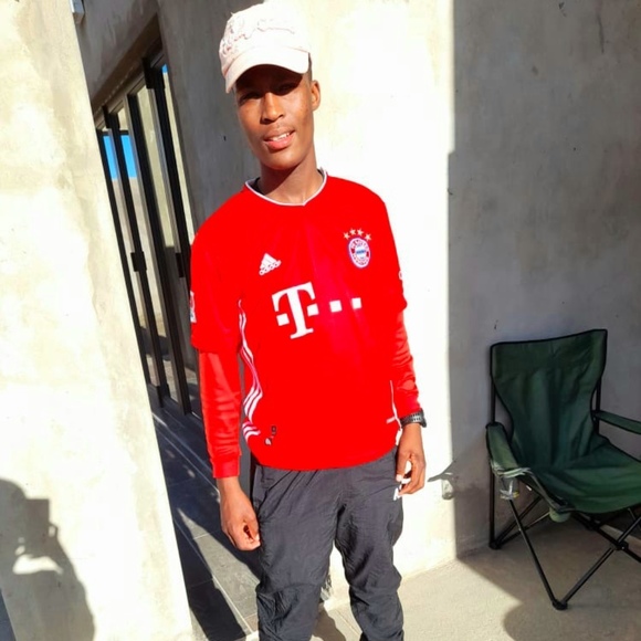 Profile Picture of Jabulane Mokoma (@jabulanemokoma) on Poshmark