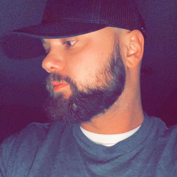 Profile Picture of Travis Gross (@travis2592) on Poshmark