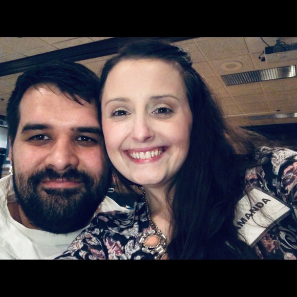 Profile Picture of Amanda Bates (@mrsgal8709) on Poshmark