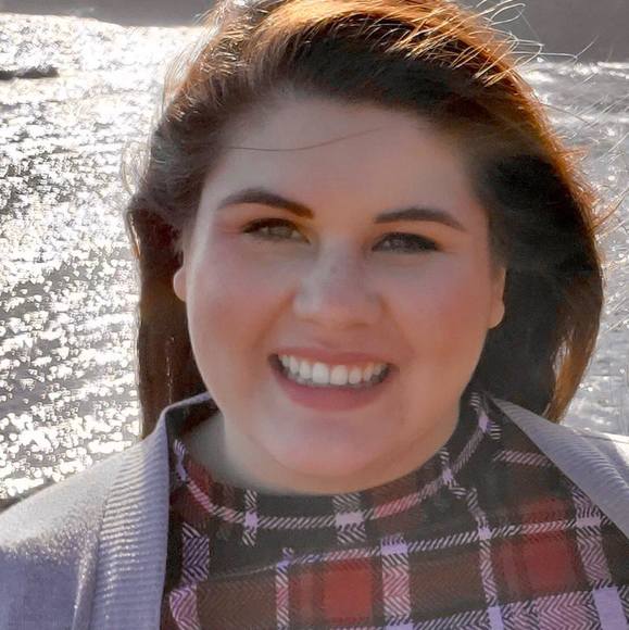 Profile Picture of Catherine Gonzalez (@cathygzz) on Poshmark