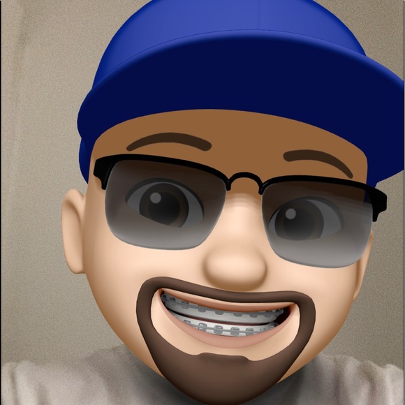 Profile Picture of Andrew Rios (@andy_maxx) on Poshmark