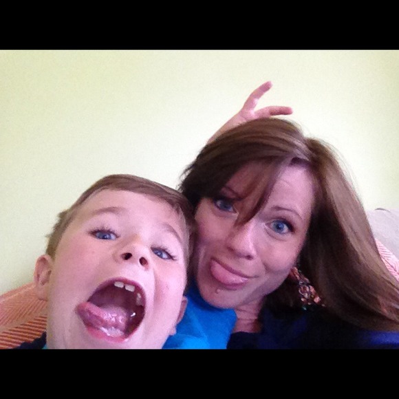 Profile Picture of Esme Saindon (@esmeannesaindon) on Poshmark